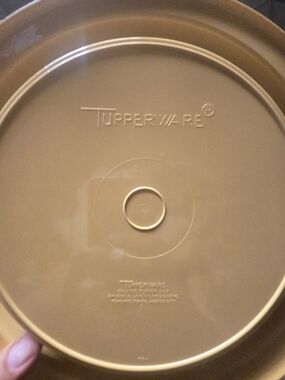 Tupperware Round Plastic Lid in Mustard